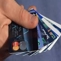 Kredi kartı azami faiz oranları düştü.